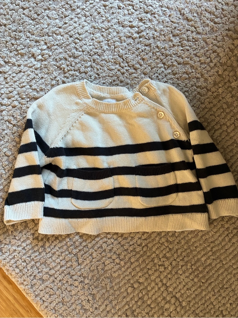 GAP Striped Crewneck Sweater - White & Black